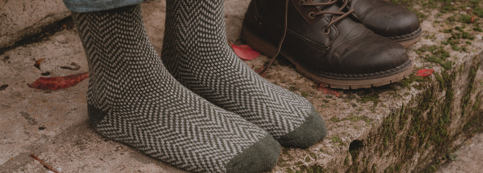 Best Socks to Pair with Colorful Shoes: A Nordic Socks Style Guide