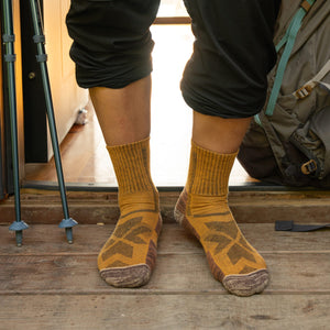 hiking socks yellow crew 1 pair